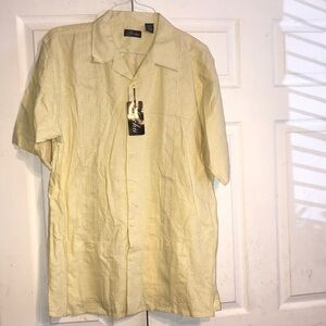 NWT Men’s Guayabera Shirt